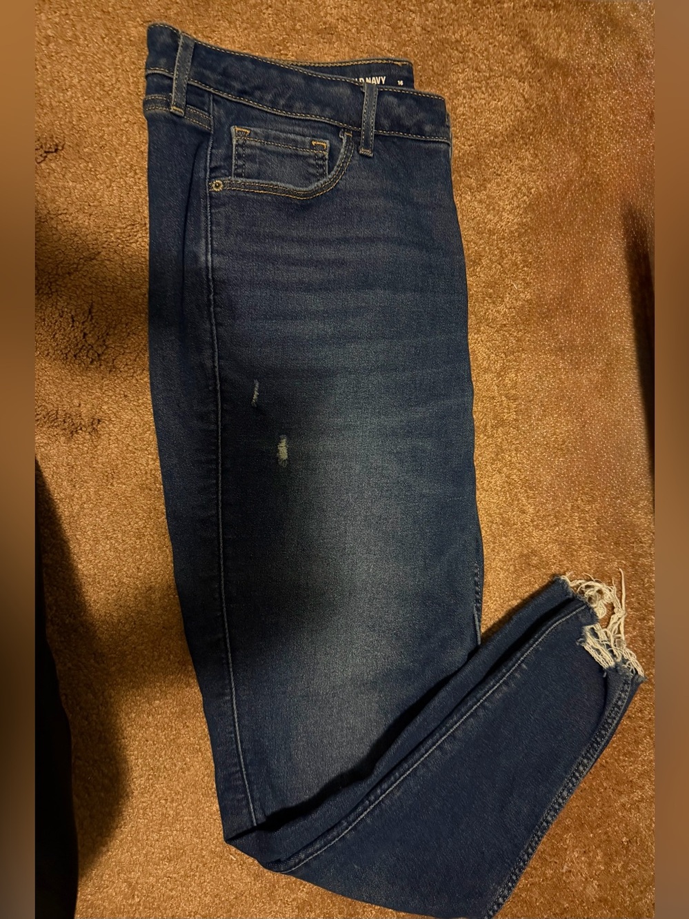 Old Navy Extra High Rise Rockstar Super Skinny Jean with  Frayed Hem